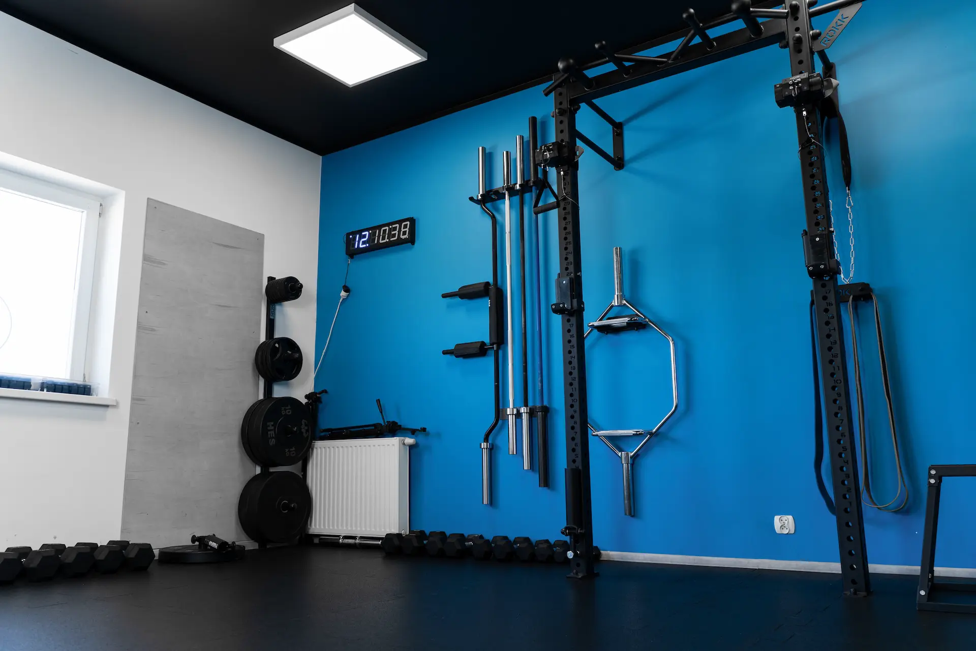 Trening stacjonarny w SBody Studio - profesjonalne ćwiczenia pod okiem trenera personalnego